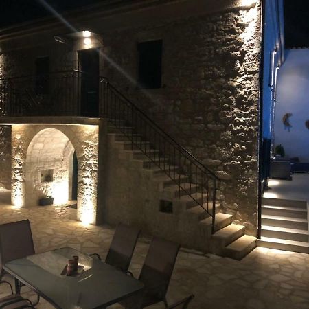 Villa Charonia Spanokhórion 외부 사진